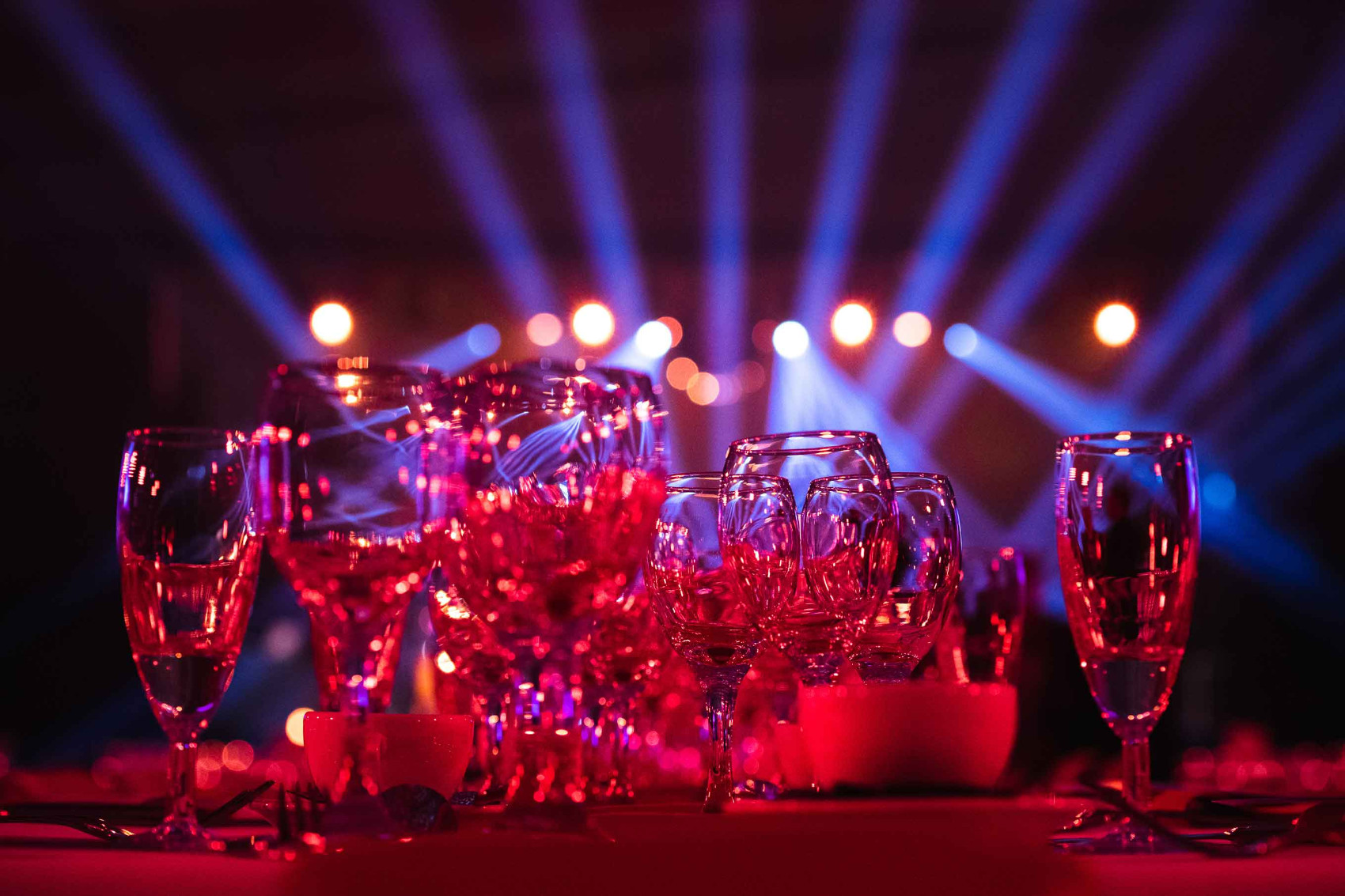Organiser une soirée de gala avec lumières d'ambiance au Chateau